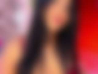 Live cam show with Madison-horny69 - Ebony Lush on TeamSkeetLive