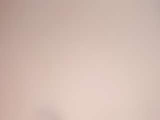 Live cam show with Miley Cruz - Average on Milfs Live