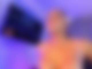 Live cam show with X-YANNA-X - Muscular on hotwifechat.live