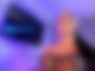 Live cam show with X-YANNA-X - Average on CamwithHer