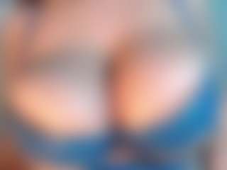 Live cam show with NinaTejeiro - White Lovense on Camiplay Live | colombia