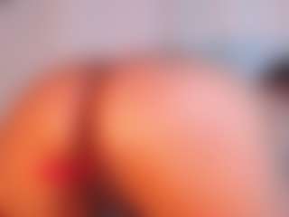 Live cam show with NinaTejeiro - Italian Young Adult on madthumbs | colombia