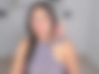 Live cam show with emily-villamil - Thin on Camsoda