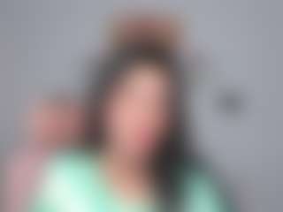 Live cam show with emily-villamil - Control on Soda Cam