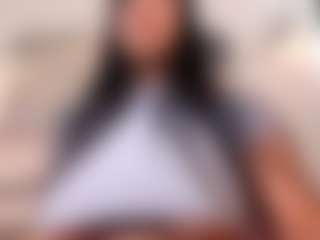 Live cam show with pocahontaspower - Oil on Camsoda