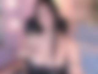 pocahontaspower's Live Sex Cam Show
