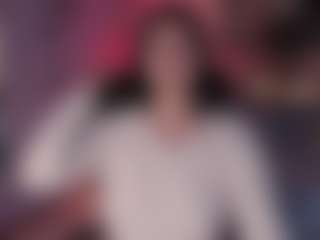 Live cam show with pocahontaspower - Spank on Hubzter Live