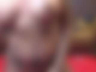 TessaWtsn MILF webcam performer live streaming