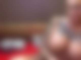 Live cam show with TessaWtsn - Mature on Soda Cam