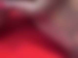 Live cam show with TessaWtsn - Middle Aged on Camsoda