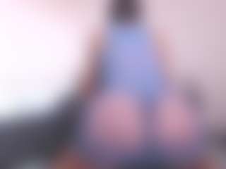 Live cam show with valeriahot69 - Portuguese on CamClone