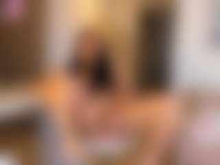 Live cam show with fernandx005 - Spank on TeamSkeetLive
