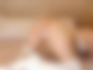Live cam show with Agatha Black - Striptease on Uber Horny