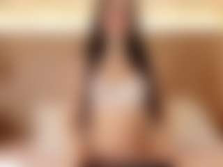 Live cam show with Agatha Black - Butt Plug on slutload