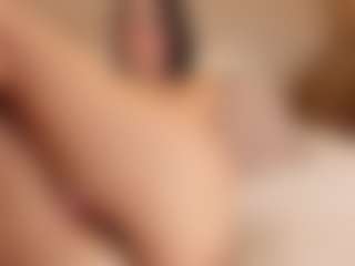 Live cam show with Agatha Black - Oil on Milfs Live