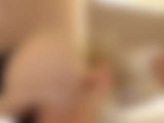 Live cam show with Agatha Black - Petite on CamSodaAdn
