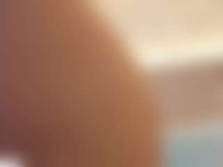 Live cam show with Agatha Black - Butt Plug on Cam Slut