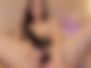 Live cam show with Agatha Black - Skinny on Camsoda