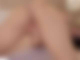 Live cam show with Agatha Black - Petite on https://playwithruby.com