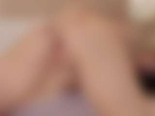 Live cam show with Agatha Black - Bedroom on Camsoda
