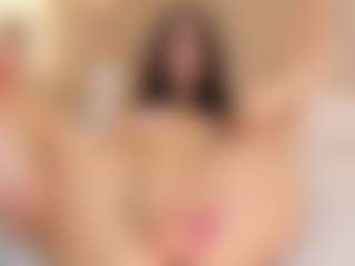 Live cam show with Agatha Black - Ass Bouncing on Camming Site