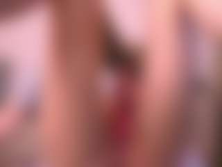 Live cam show with Dia - Fingering on Camsoda