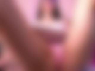 Live cam show with Dia - Spank on Mixed Magazine Live