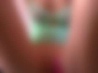 Dia's Live Sex Cam Show