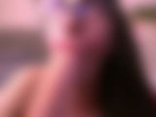 Live cam show with Dia - Foot Fetish Brown Hair on SpunkLive
