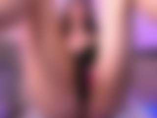 Dia's Live Sex Cam Show