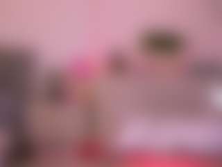 Live cam show with Dia - Fingering on Camsoda Late Night