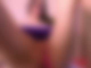 Live cam show with Dia - Lovense on Milfs Live