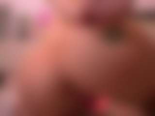 Live cam show with Dia - Lush on Camming Site