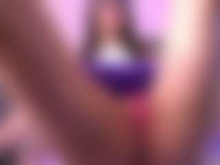 Live cam show with Dia - White on Camsoda | united states