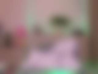 Live cam show with Dia - Deepthroat on Camsoda
