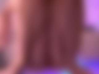 Live cam show with Dia - Deepthroat on Camsoda