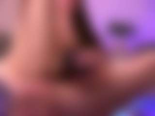 Show en direct avec Dia - Squirt sur Camsoda