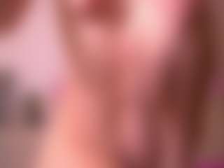 Live cam show with Dia - Anal Brown Hair on Camsoda