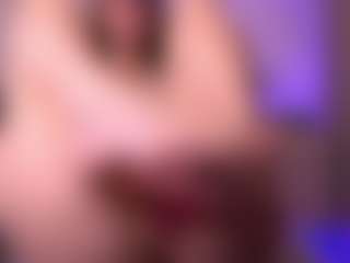 Dia's Live Sex Cam Show