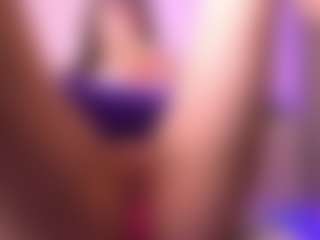 Dia's Live Sex Cam Show