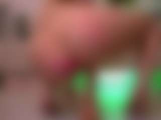 Dia's Live Sex Cam Show