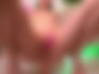 Dia's Live Sex Cam Show