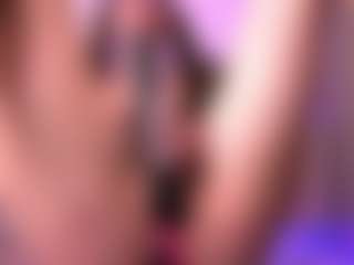 Live cam show with Dia - Butt Plug on Camsoda