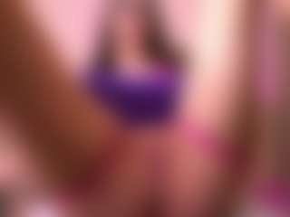 Live cam show with Dia - Control on Camsoda