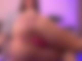 Dia's Live Sex Cam Show