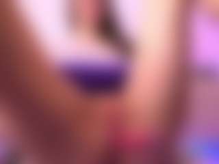 Show en direct avec Dia - Butt Plug sur Camsoda