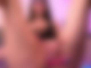 Live cam show with Dia - Teen (18+) on CamClone
