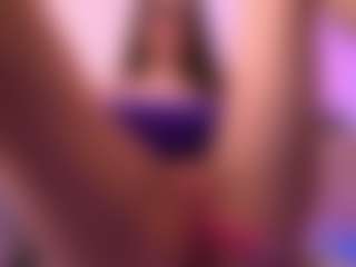 Dia's Live Sex Cam Show
