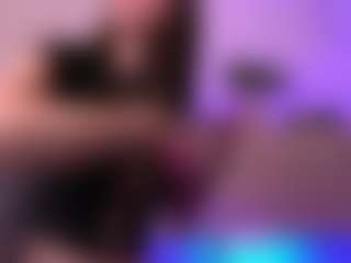 Live cam show with Dia - Big Ass on liverealitysex.com