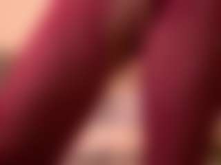 Live cam show with Dia - Small Tits on Camming Site